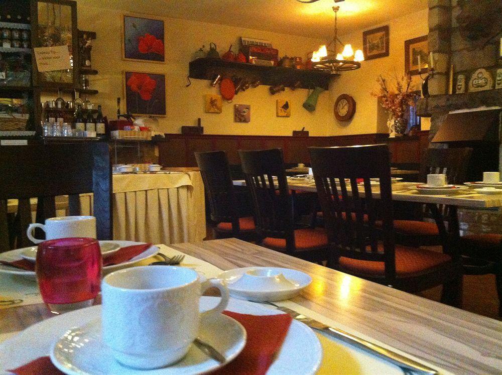 Hotel Restaurant The Kings Head Inn Voeren Esterno foto