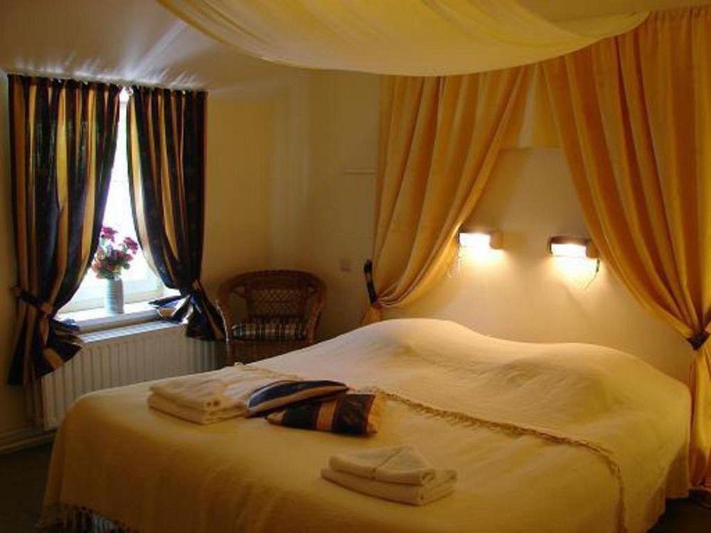 Hotel Restaurant The Kings Head Inn Voeren Esterno foto